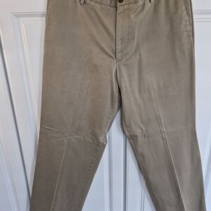 Dockers Men's Chinos in Light Tan 38w 32 L